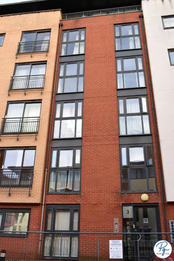 Penthouse - Amazing City Skyline Views - Balcony - Free Extra 2 Hours - Free Parking - Utilita Arena - Bullring Shopping - New St Station- Super King Size Bed برمنغهام المظهر الخارجي الصورة